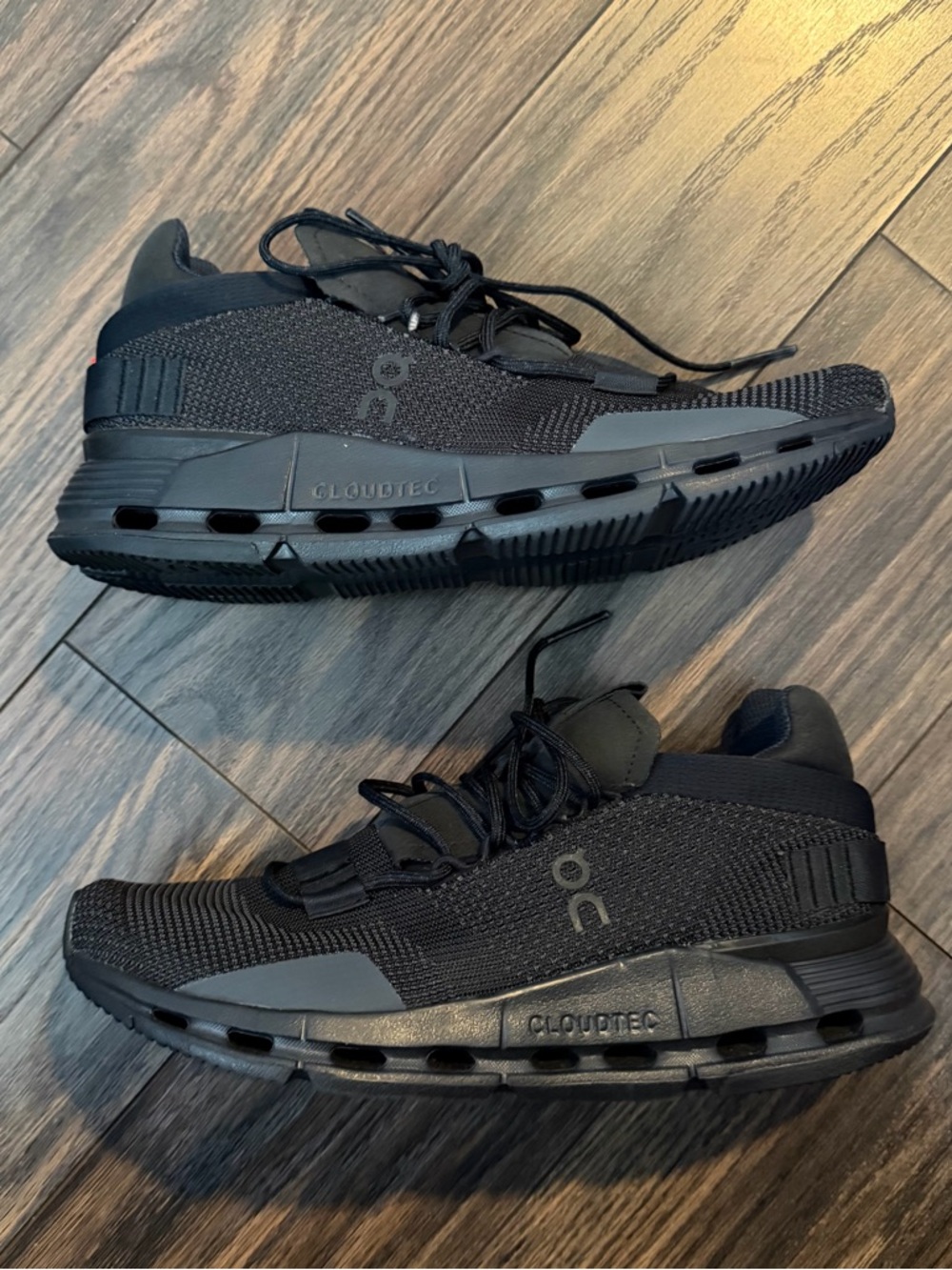 On Running Cloudnova Running Shoes women’s size 7